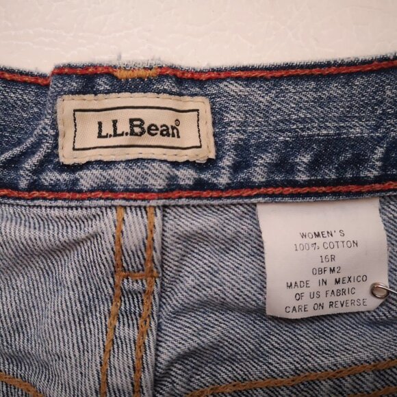 L.L. Bean Ladies Cut Offs Jean Shorts - Picture 3 of 9